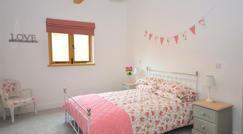 Photo of 1 Bed in Dalwood