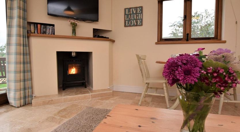 Photo of 1 Bed in Dalwood