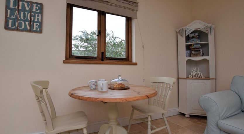 Photo of 1 Bed in Dalwood