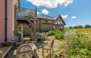 6 Bed in Presteigne Holiday Cottage