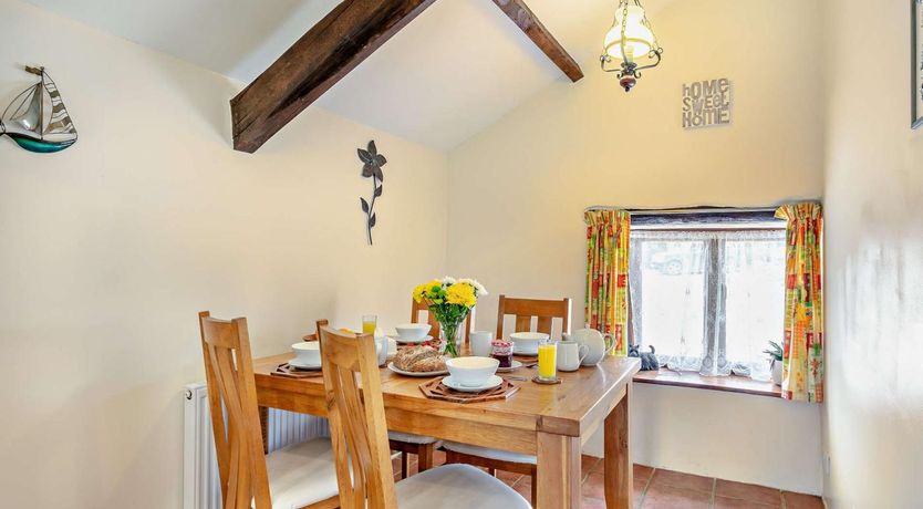 Photo of 2 Bed in South Molton