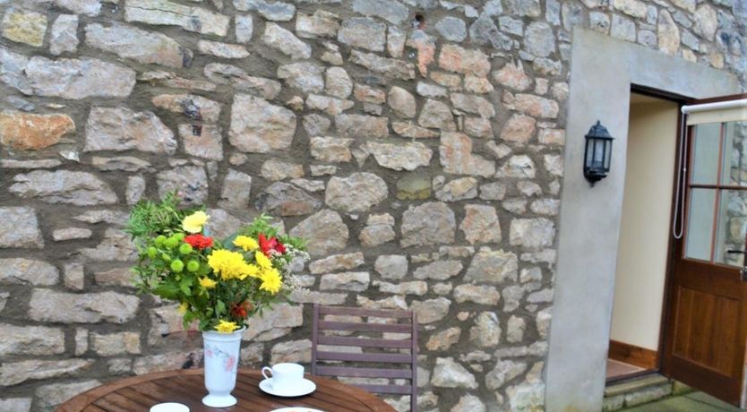 Photo of 1 Bed in Caerwys