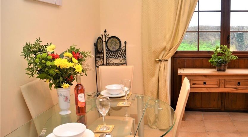 Photo of 1 Bed in Caerwys