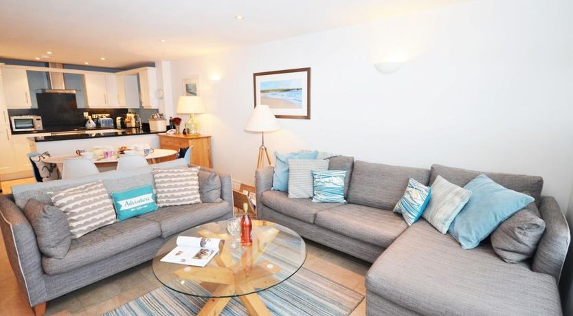 Photo of 2 Bed in Kingsbridge