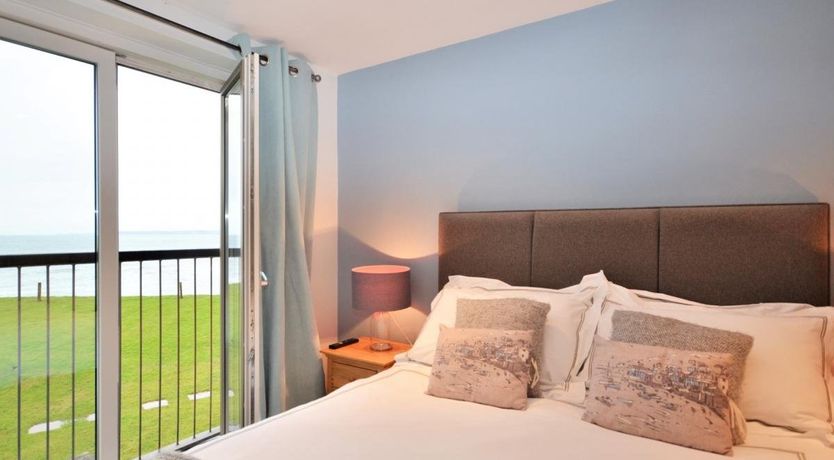 Photo of 2 Bed in Thurlestone Sands