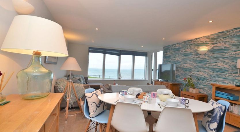 Photo of 2 Bed in Kingsbridge