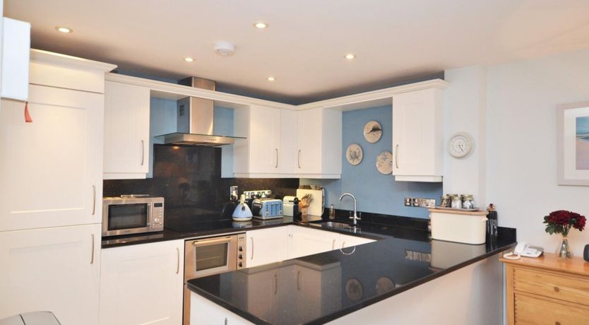 Photo of 2 Bed in Kingsbridge