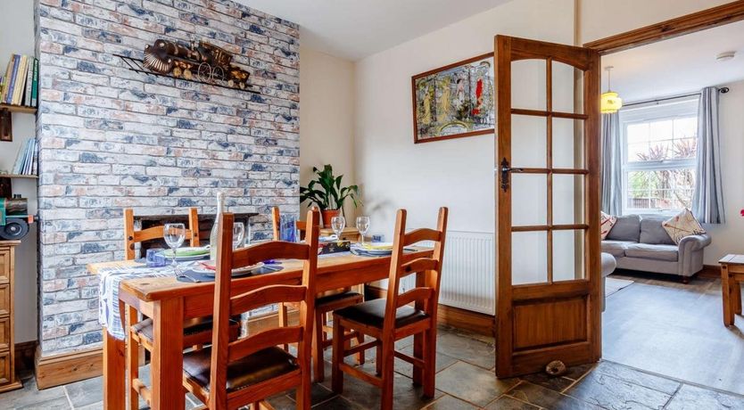 Photo of 2 Bed in Minehead