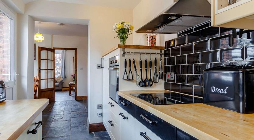 Photo of 2 Bed in Minehead