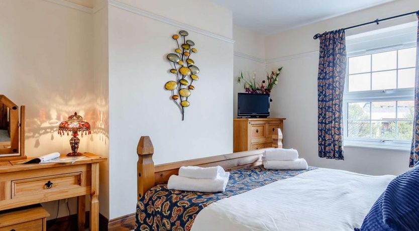 Photo of 2 Bed in Minehead