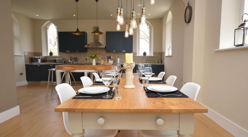 Photo of in Alford  (42581)