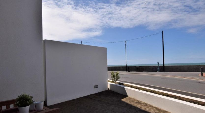 Photo of 1 Bed in Westward Ho