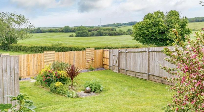 Photo of 2 Bed in Higher Ansty