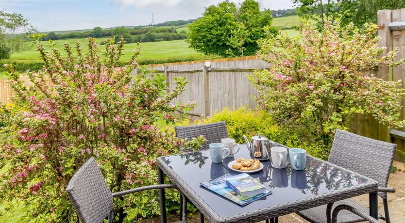 Photo of 2 Bed in Higher Ansty