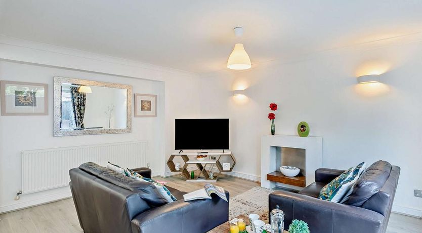 Photo of 2 Bed in Stratford-upon-Avon