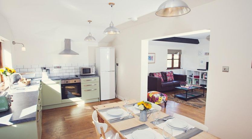 Photo of 2 Bed in The Dardy