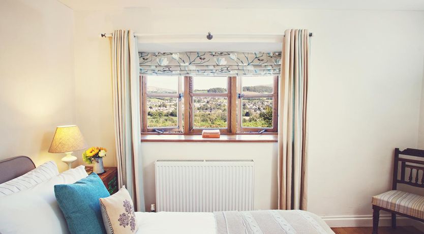 Photo of 2 Bed in Crickhowell