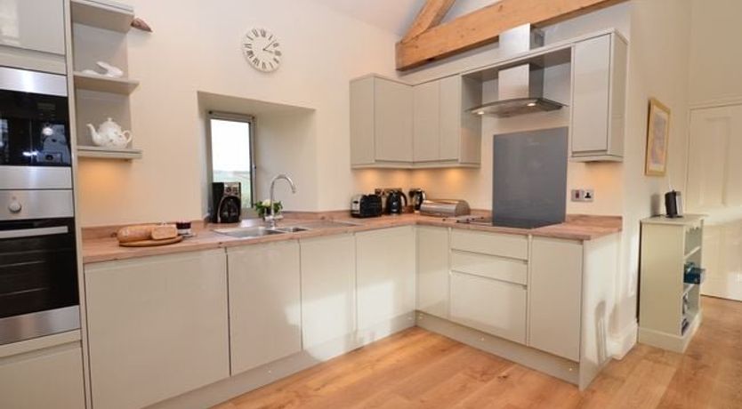 Photo of 2 Bed in Ryme Intrinseca