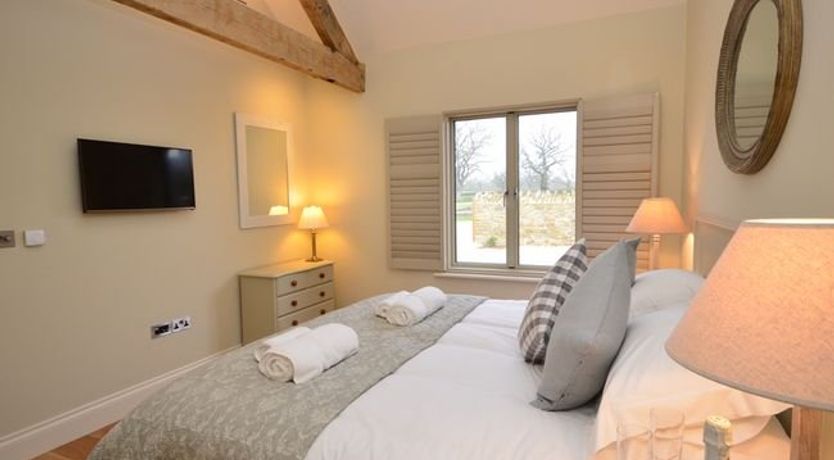 Photo of 2 Bed in Ryme Intrinseca