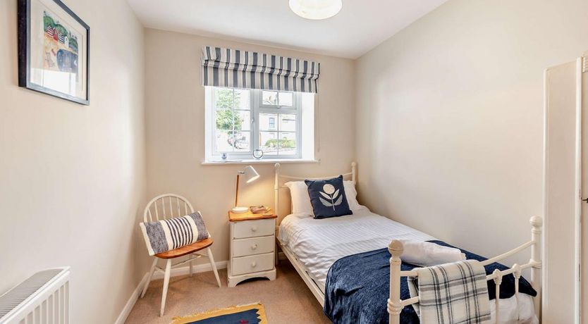 Photo of 3 Bed in Appledore