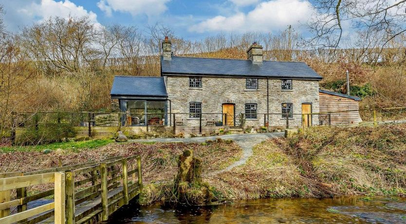 Photo of 3 Bed in Cwmdauddwr