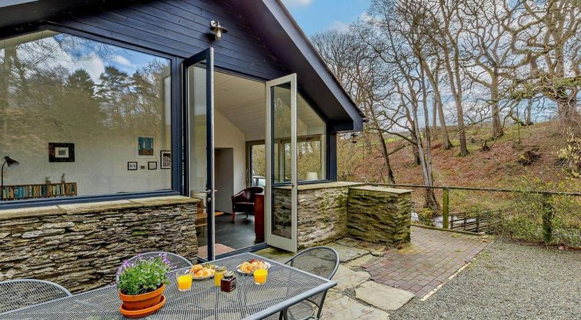 Photo of 3 Bed in Cwmdauddwr