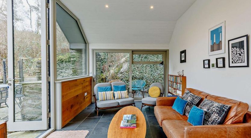 Photo of 3 Bed in Cwmdauddwr