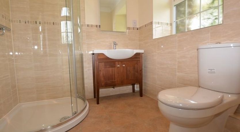 Photo of 3 Bed in Overton