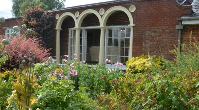 Photo of 3 Bed in Overton