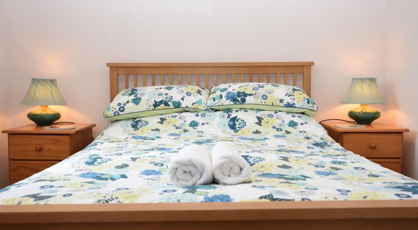 Photo of 1 Bed in Par-