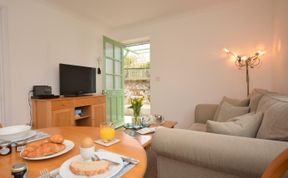 Photo of 1 Bed in Par-