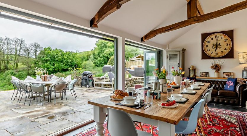 Photo of 5 Bed in Brushford