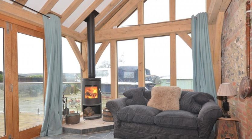 Photo of 2 Bed in Higher Ansty