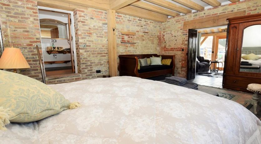 Photo of 2 Bed in Higher Ansty