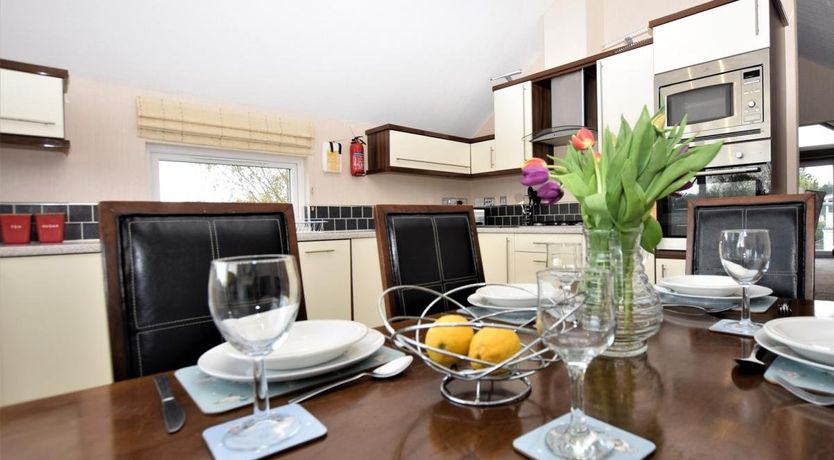 Photo of 3 Bed in Tydd St Giles