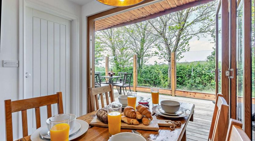 Photo of 2 Bed in Westward Ho