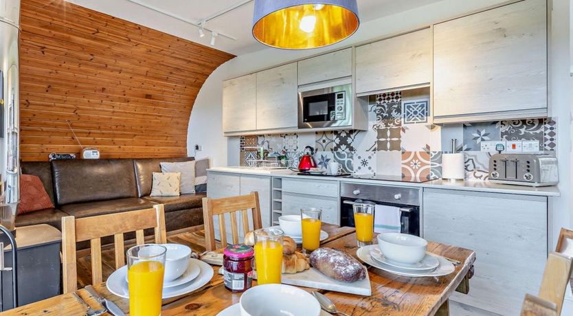 Photo of 2 Bed in Westward Ho