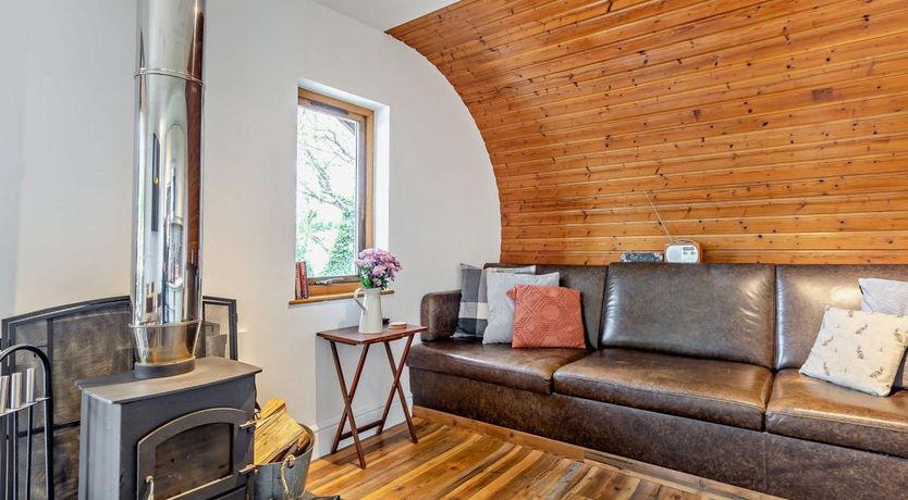 Photo of 2 Bed in Westward Ho