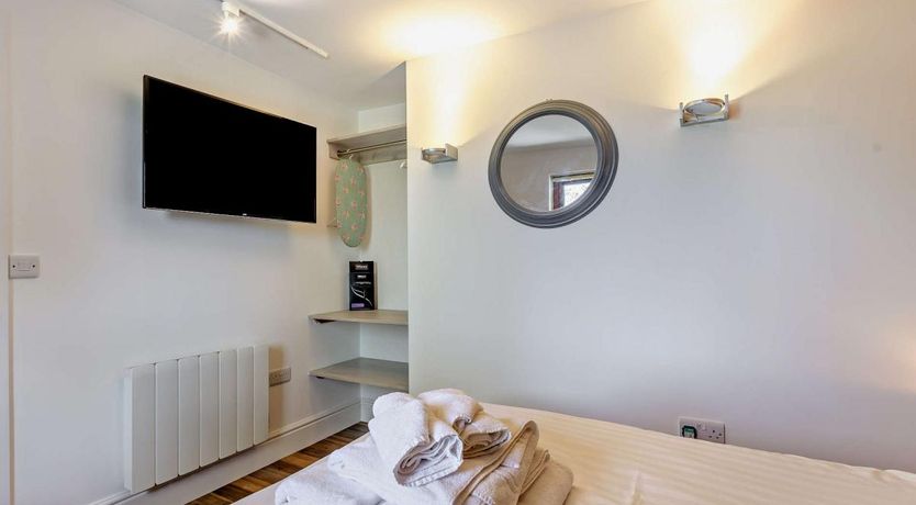 Photo of 2 Bed in Westward Ho