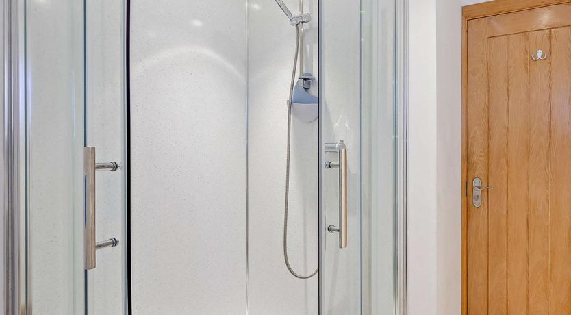 Photo of 2 Bed in Arthog