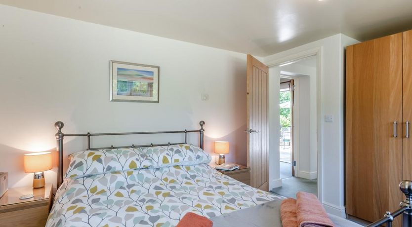 Photo of 1 Bed in Hempstead