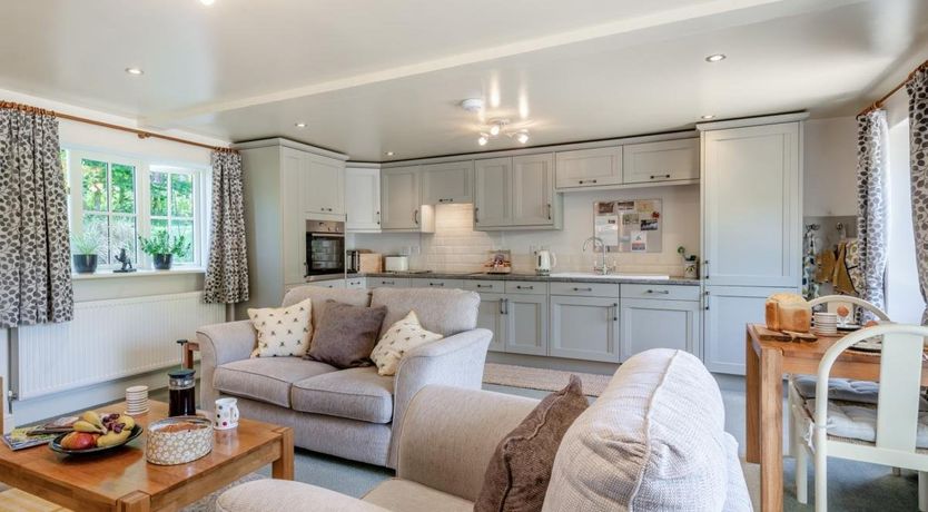 Photo of 1 Bed in Hempstead