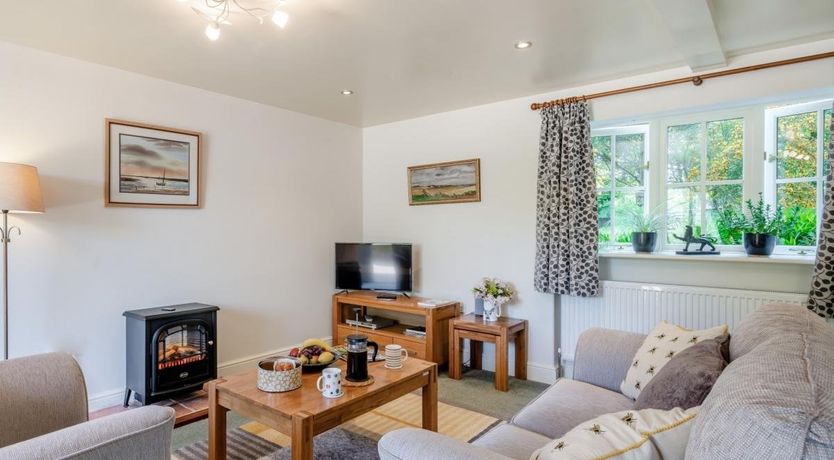 Photo of 1 Bed in Hempstead