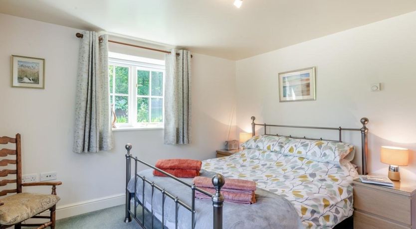 Photo of 1 Bed in Hempstead