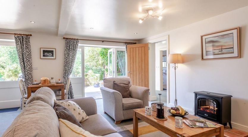 Photo of 1 Bed in Hempstead