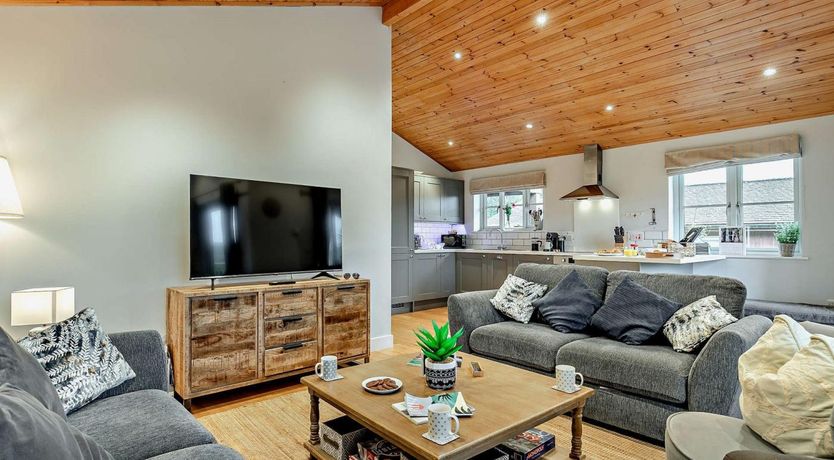 Photo of 3 Bed in St. Columb