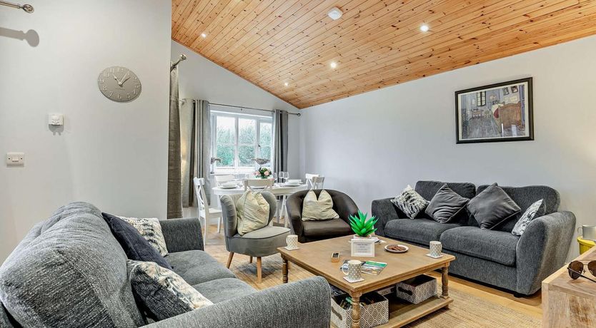 Photo of 3 Bed in St. Columb