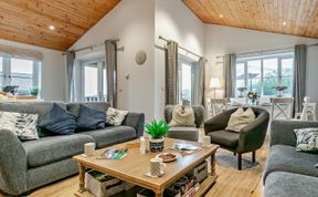 Photo of 3 Bed in St. Columb