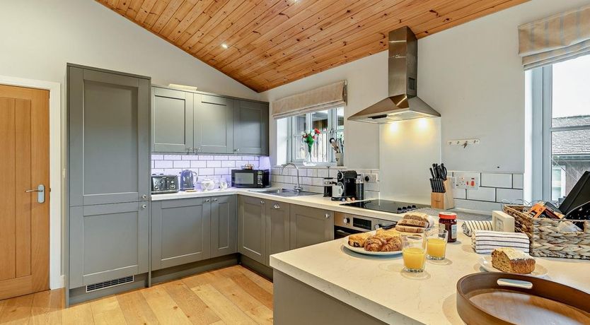 Photo of 3 Bed in Winnards Perch