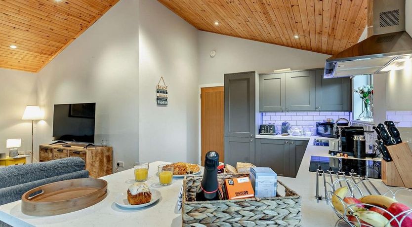 Photo of 3 Bed in Winnards Perch